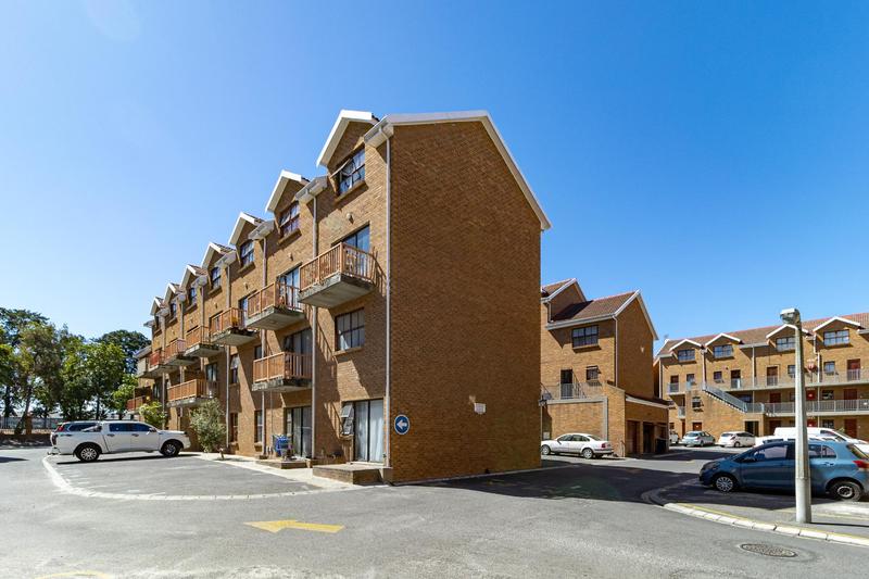 2 Bedroom Property for Sale in Brackenfell South Western Cape